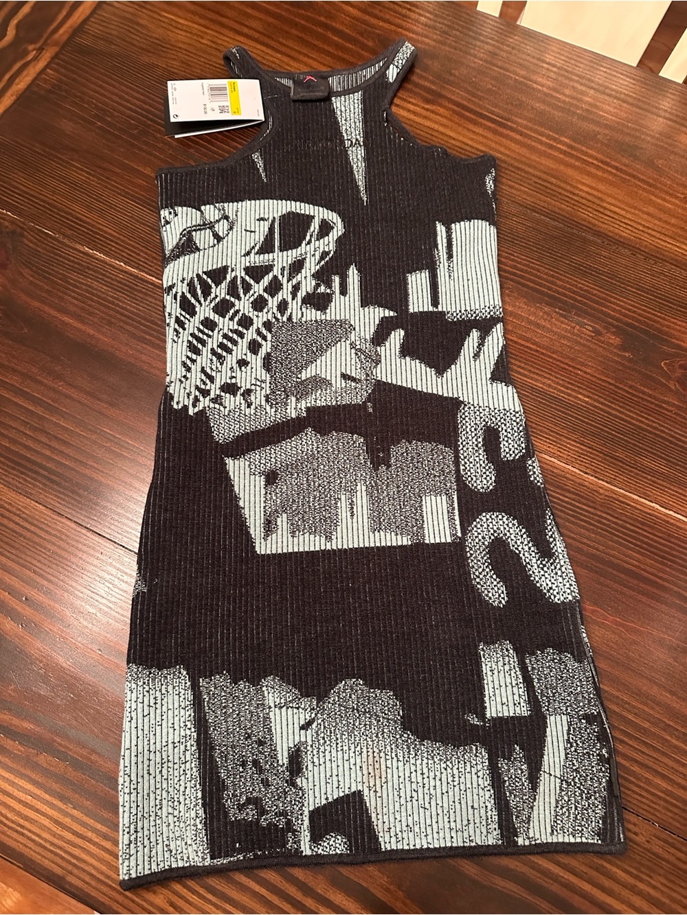 Air Jordan dress size small